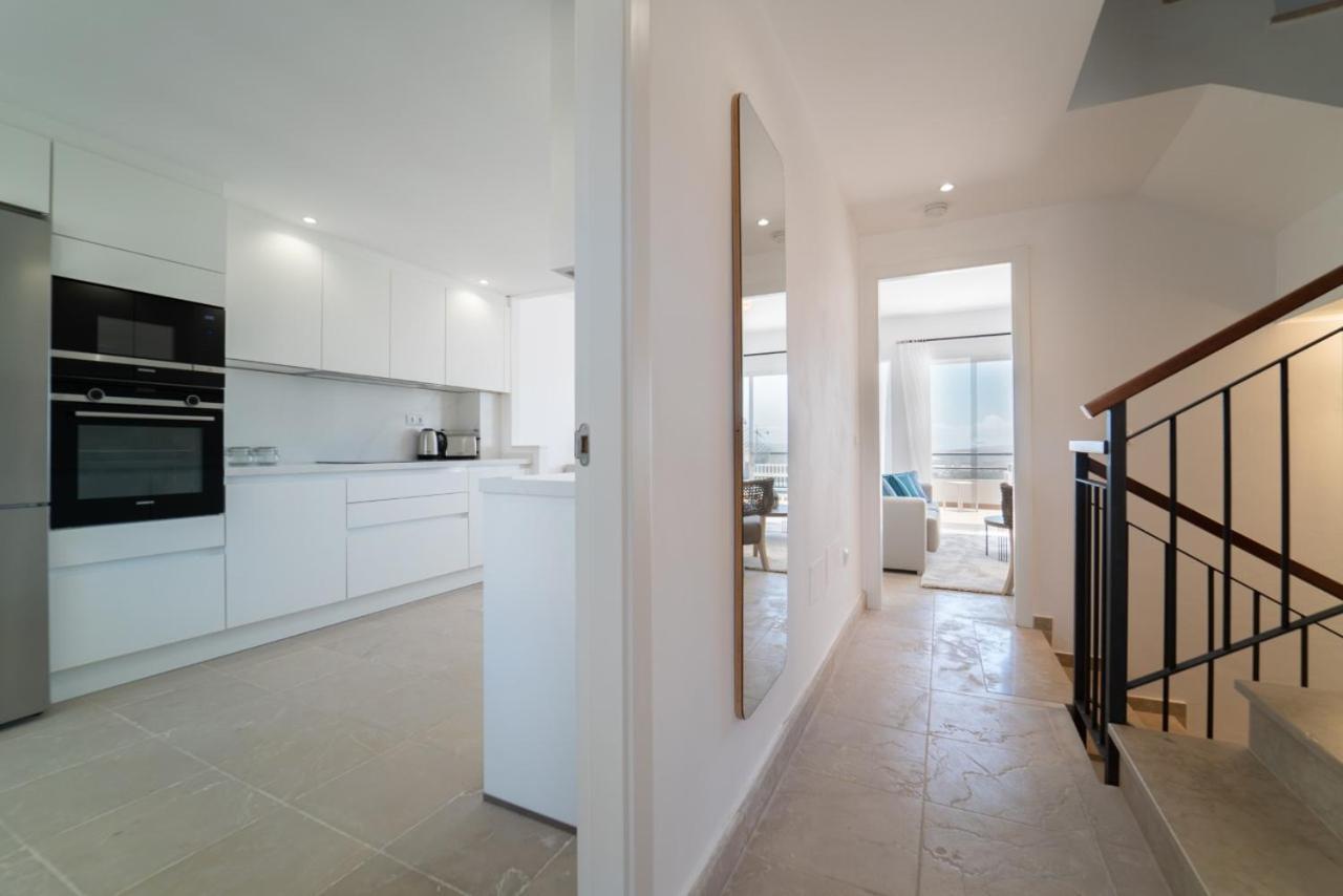 Вілла Manilva Townhouse With Spectacular Views Of Gibraltar Екстер'єр фото